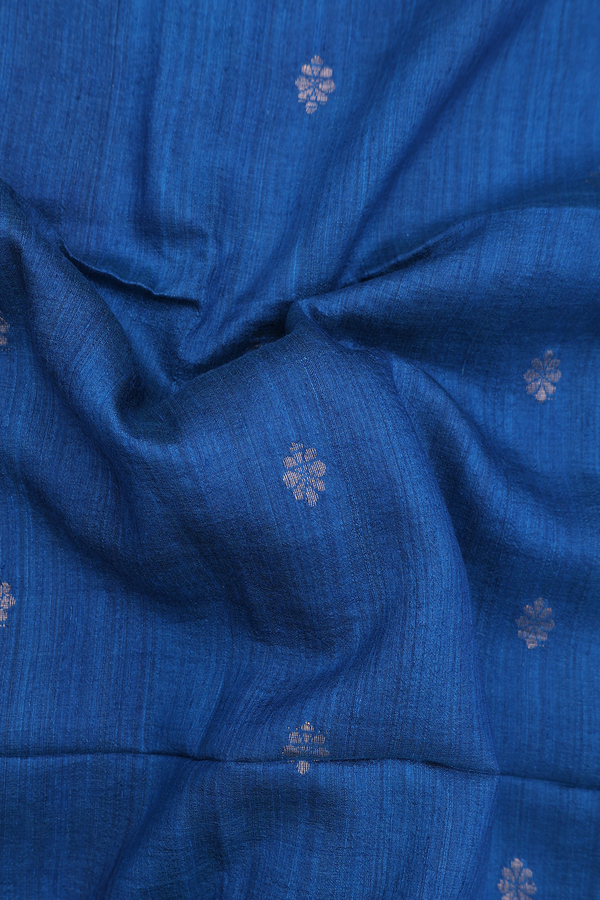 Bailu Silk Saree In Blue With Floral Buttas