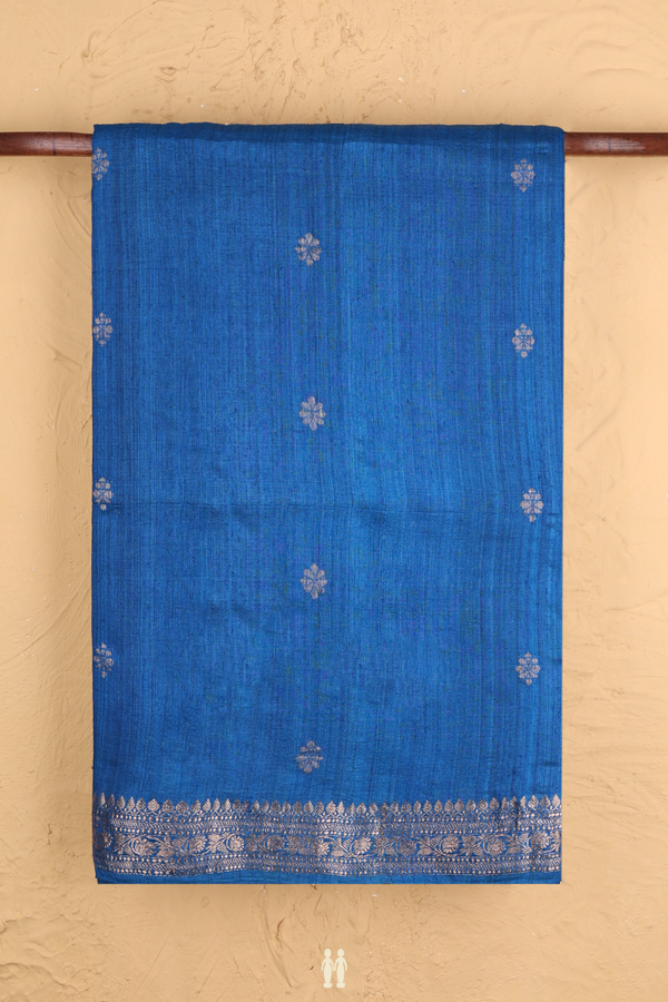 Bailu Silk Saree In Blue With Zari Buttas