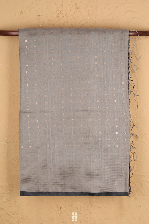 Bailu Silk Saree In Grey With Chamki Work