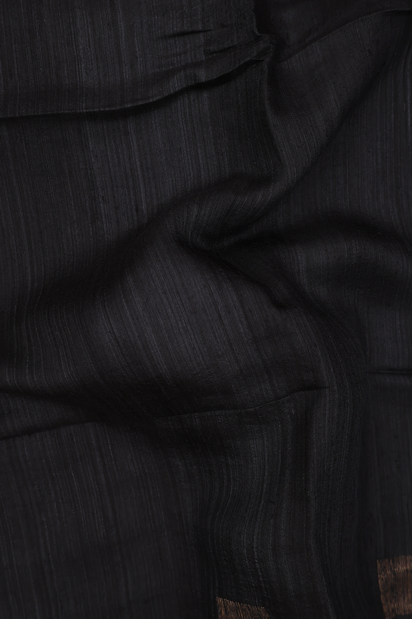 Bailu Silk Saree In Plain Black With Square Border