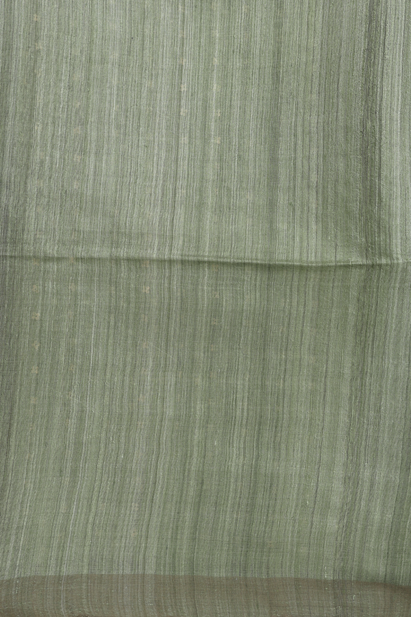 Bailu Silk Saree In Plain Green With Chamki Work Pallu