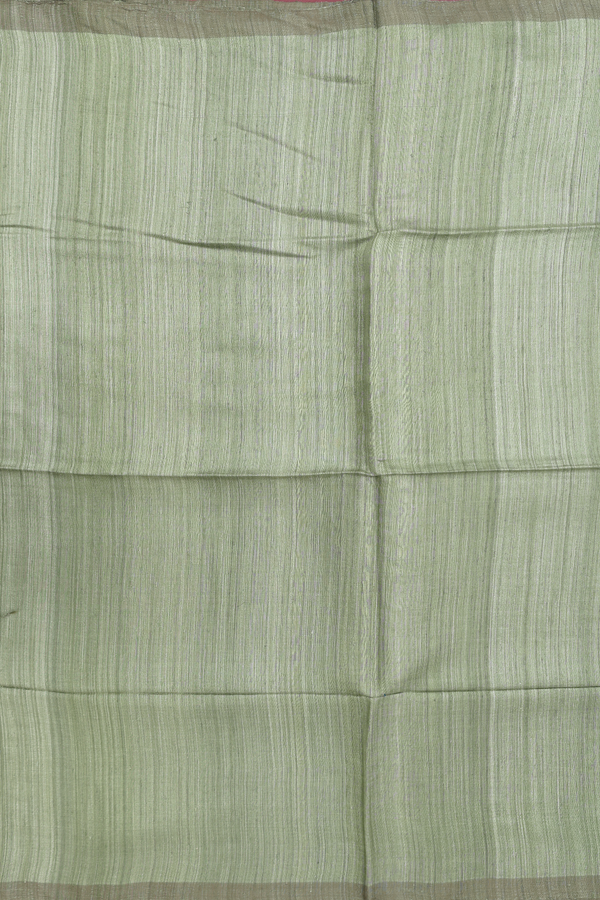 Bailu Silk Saree In Plain Green With Chamki Work Pallu