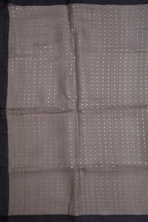 Bailu Silk Saree In Plain Grey With Contrast Border