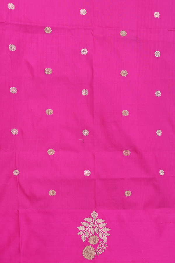 Banarasi Silk Saree In Dual Tone With Floral Buttas