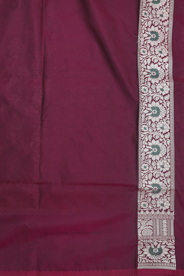 Banarasi Silk Saree In Forest Green With Floral Design