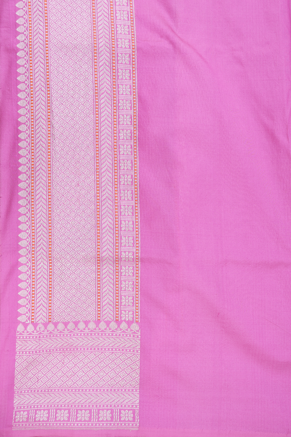 Banarasi Silk Saree In Pink With Floral Design