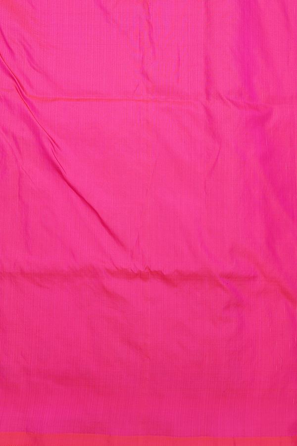 Banarasi Silk Saree In Pink With Floral Design