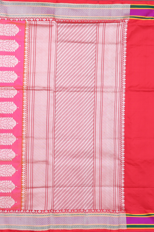 Banarasi Silk Saree In Dual Tone With Zari Buttas