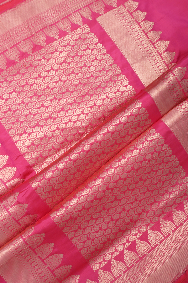 Banarasi Silk Saree In Pink With Zari Buttas