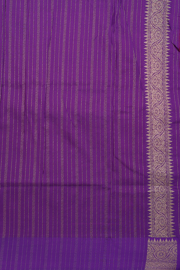 Banarasi Silk Saree In Red With Diagonal Design