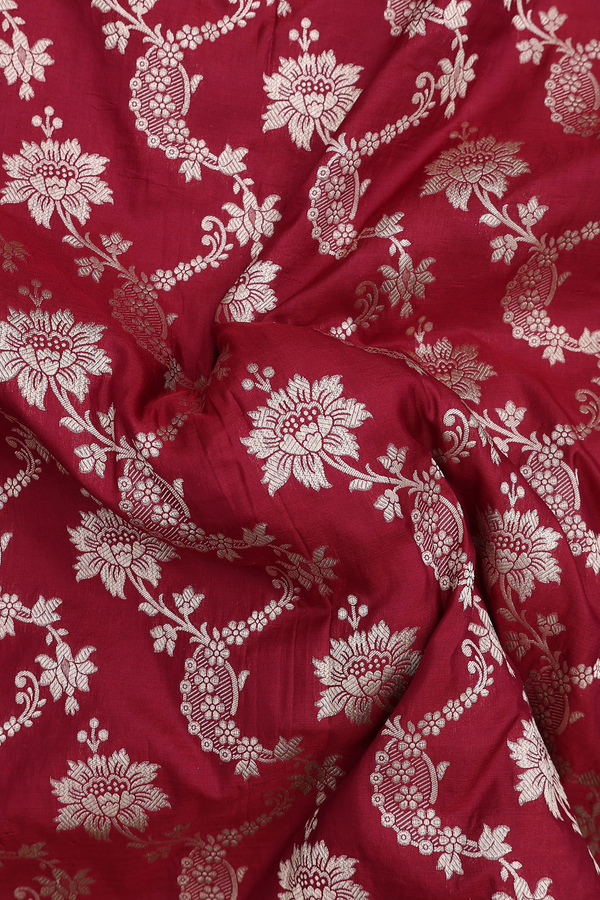Banarasi Silk Saree In Red With Floral Design