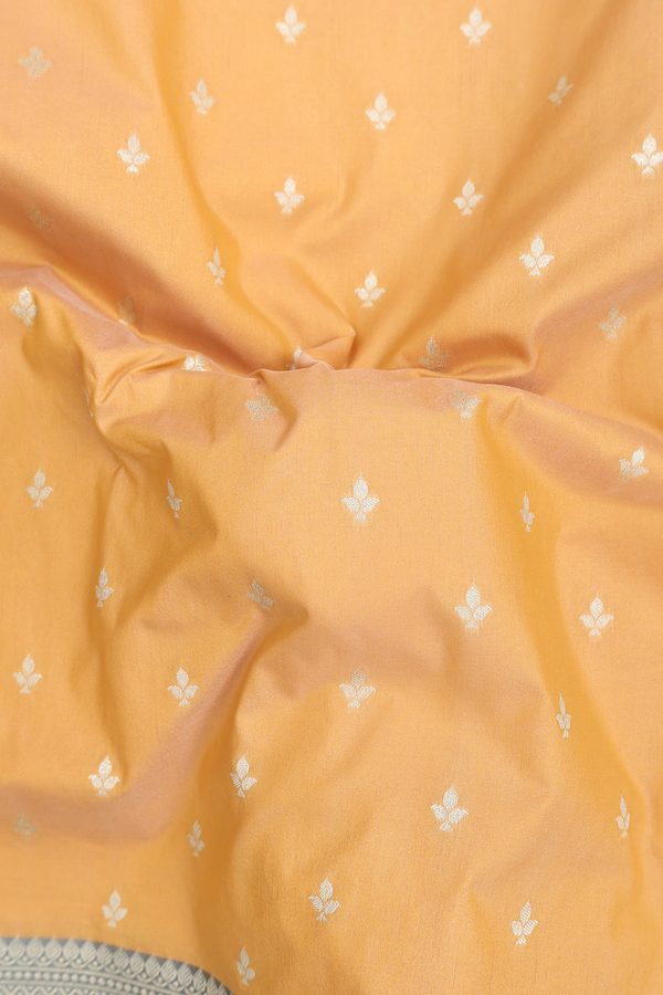 Banarasi Silk Saree In Yellowish Beige With Zari Buttis