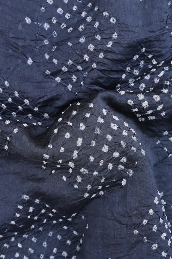 Bandhani Silk Saree In Grey With Tie And Dye Design