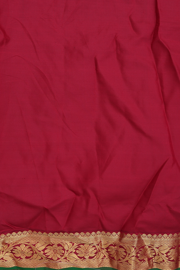 Bandhani Silk Saree In Scarlet Red With Tie And Dye Design