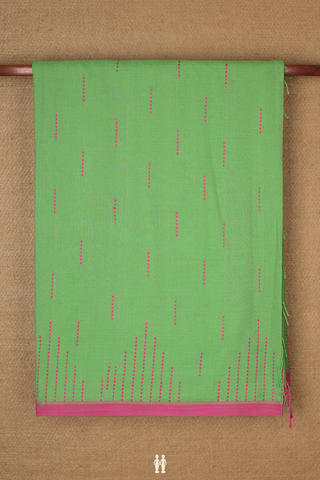 Bengal Cotton Saree In Green With Threadwork Design