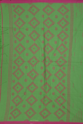 Bengal Cotton Saree In Green With Threadwork Design