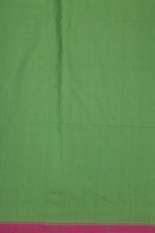 Bengal Cotton Saree In Green With Threadwork Design