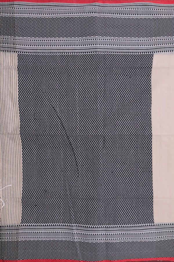 Tussar Saree In Cream Color With Threadwork Border