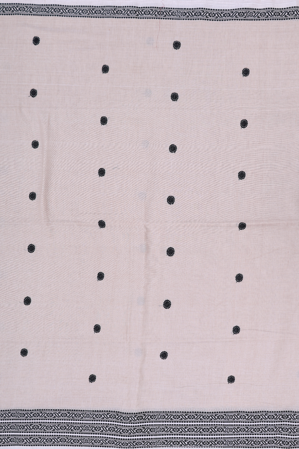 Bengal Cotton Saree In Beige With Threadwork Buttas