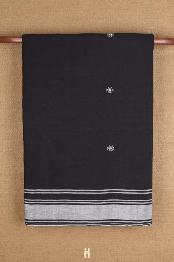 Bengal Cotton Saree In Black With Threadwork Buttas