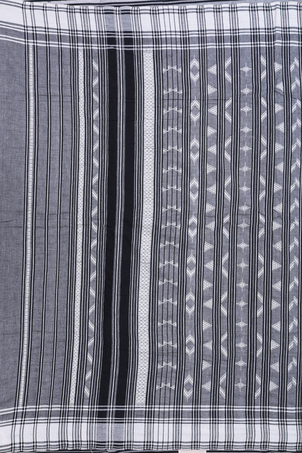 Bengal Cotton Saree In Black With Threadwork Buttas
