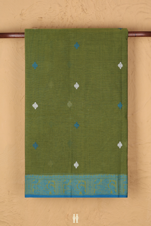 Bengal Cotton Saree In Fern Green With Threadwork Buttas