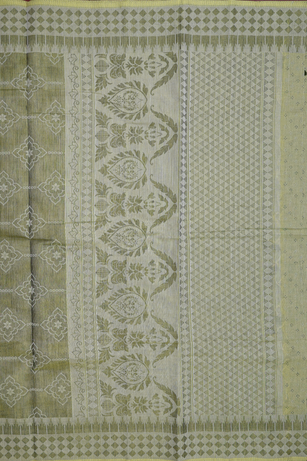 Bengal Cotton Saree In Green With Allover Design