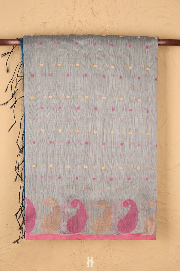 Bengal Cotton Saree In Grey With Threadwork Buttas