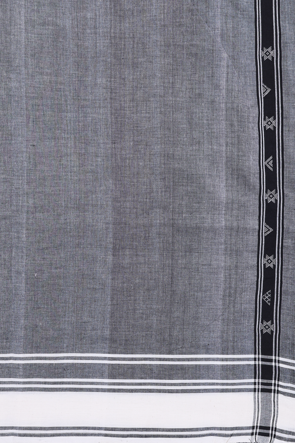 Bengal Cotton Saree In Grey With Threadwork Buttas