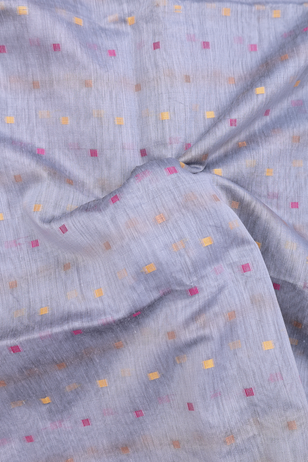 Bengal Cotton Saree In Grey With Threadwork Buttas