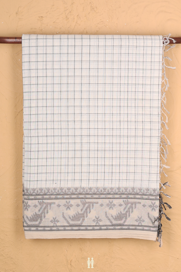 Bengal Cotton Saree In White With Checks Design