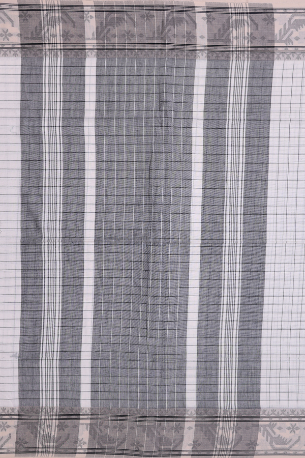 Bengal Cotton Saree In White With Checks Design
