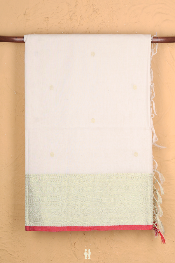 Bengal Cotton Saree In White With Floral Buttas