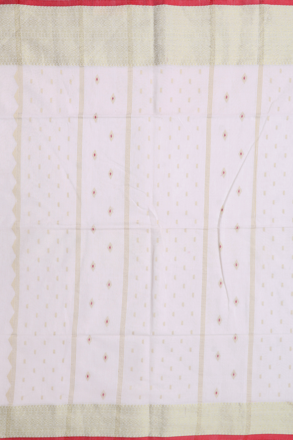 Bengal Cotton Saree In White With Floral Buttas