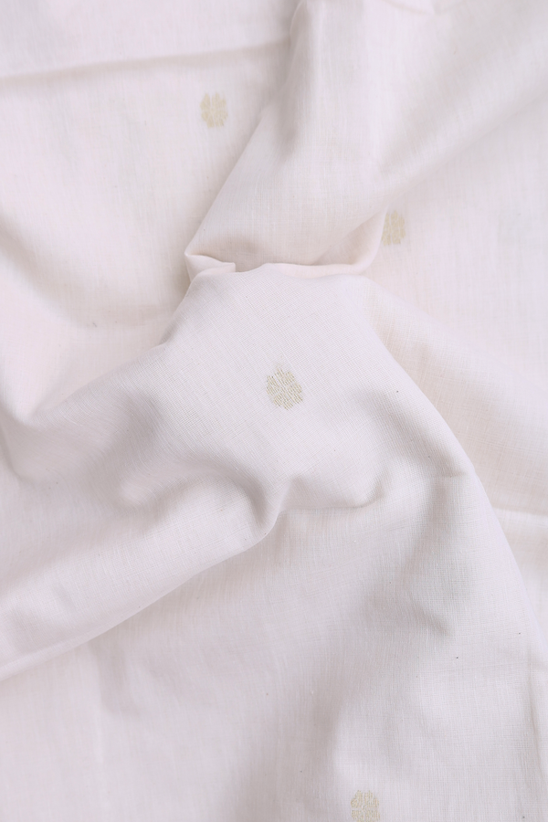 Bengal Cotton Saree In White With Floral Buttas