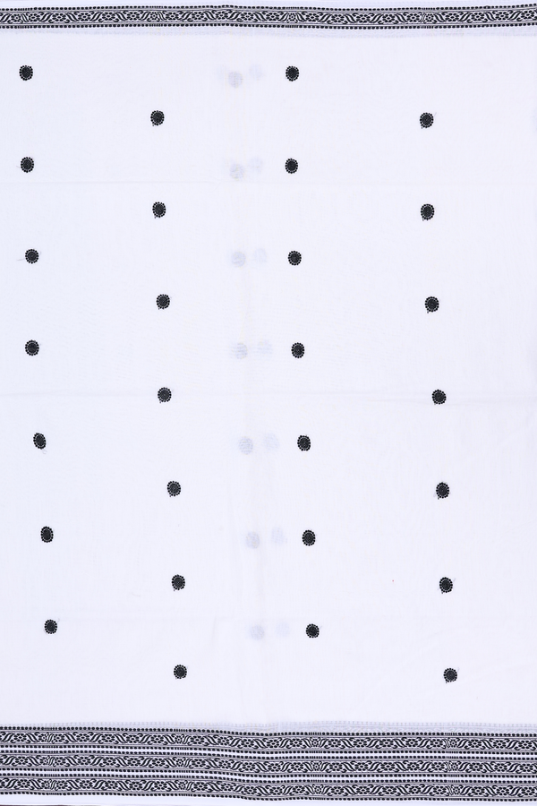 Bengal Cotton Saree In White With Threadwork Buttas