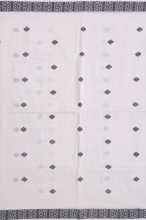 Bengal Cotton Saree In White With Threadwork Buttas