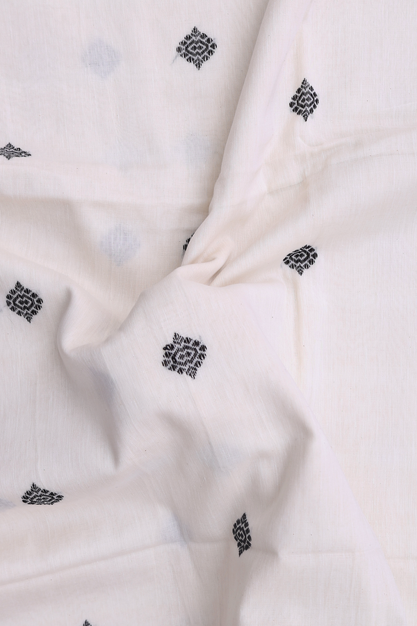 Bengal Cotton Saree In White With Threadwork Buttas