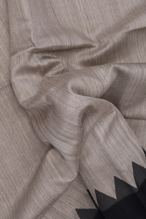 Bailu Silk Saree In Beige With Contrast Border