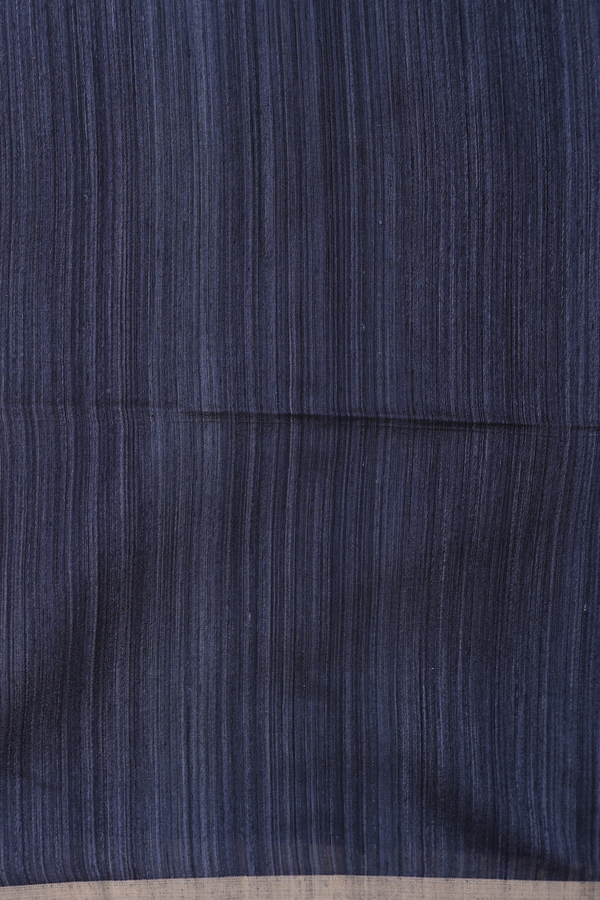 Bailu Silk Saree In Charcoal Grey With Leaf Design