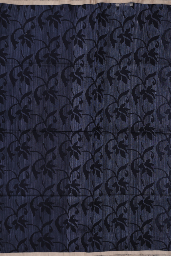 Bailu Silk Saree In Charcoal Grey With Leaf Design