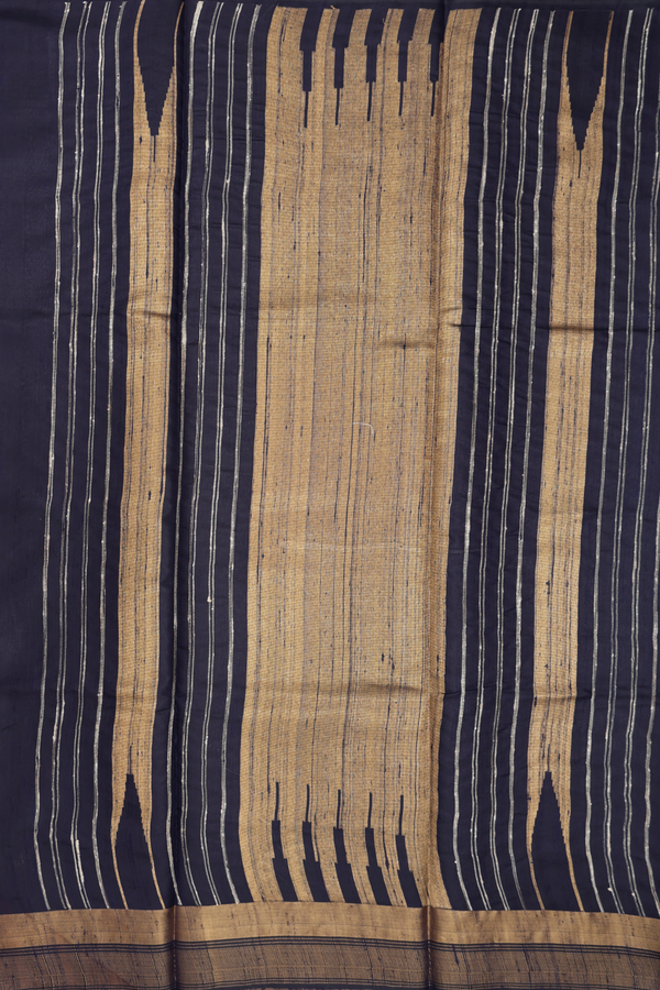 Jute Saree In Pink With Allover Buttas