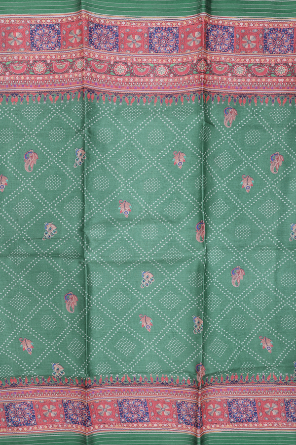 Tussar Silk Saree In Green With Diamond Design