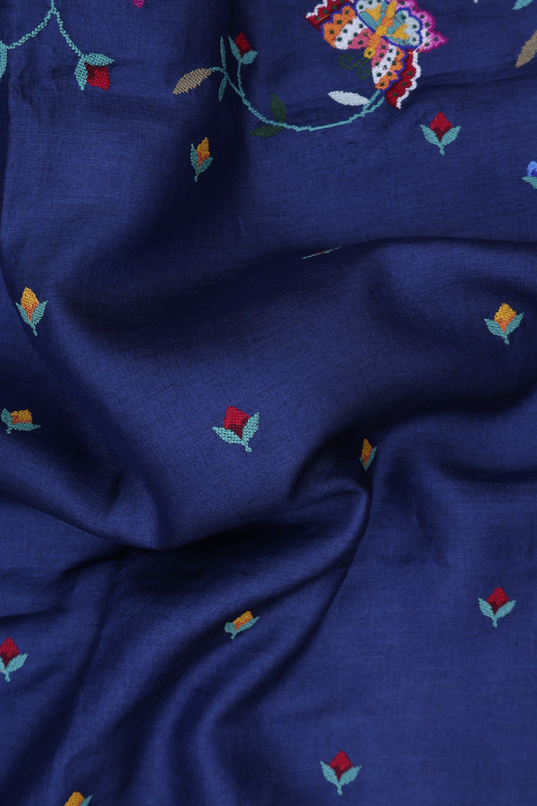 Tussar Silk Saree In Oxford Blue With Floral Buttas