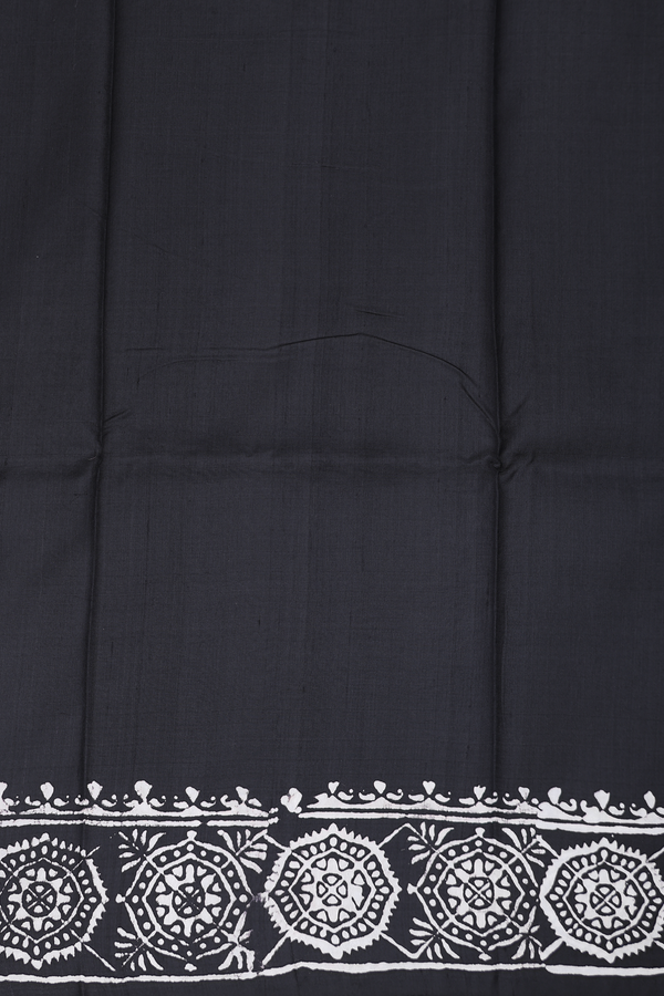 Printed Silk Saree In Black With Horse Design
