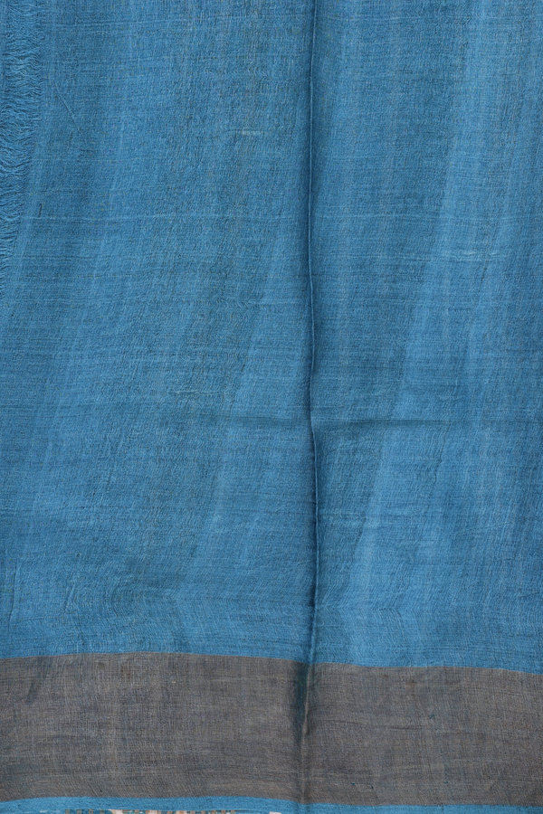 Tussar Silk Saree In Mehendi Green With Floral Design