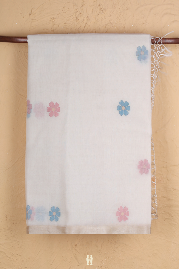 Muslin Bengal Cotton Saree In White With Floral Buttas