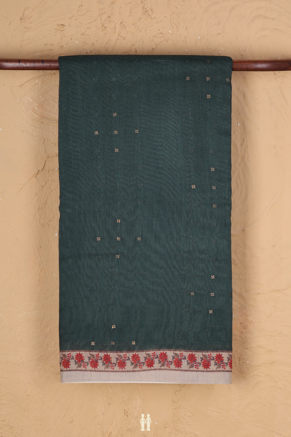 Tussar Silk Saree In Green With Chamki Work