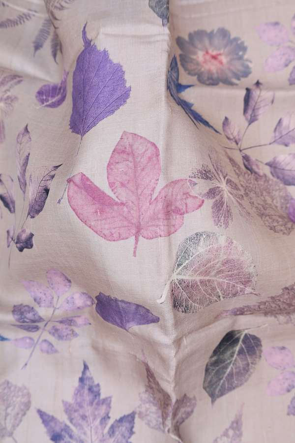 Tussar Silk Saree In Cream Color With Leaf Design
