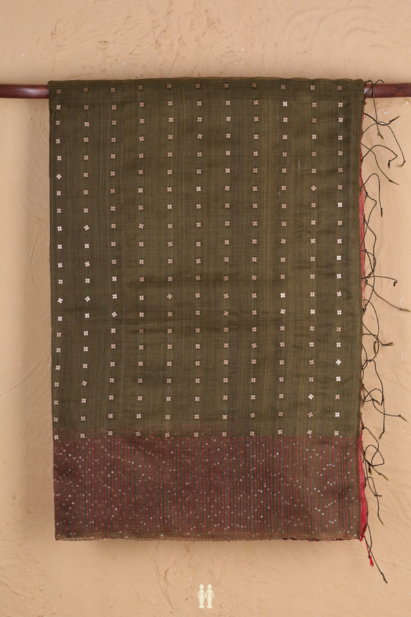 Bailu Silk Saree In Green With Chamki Work